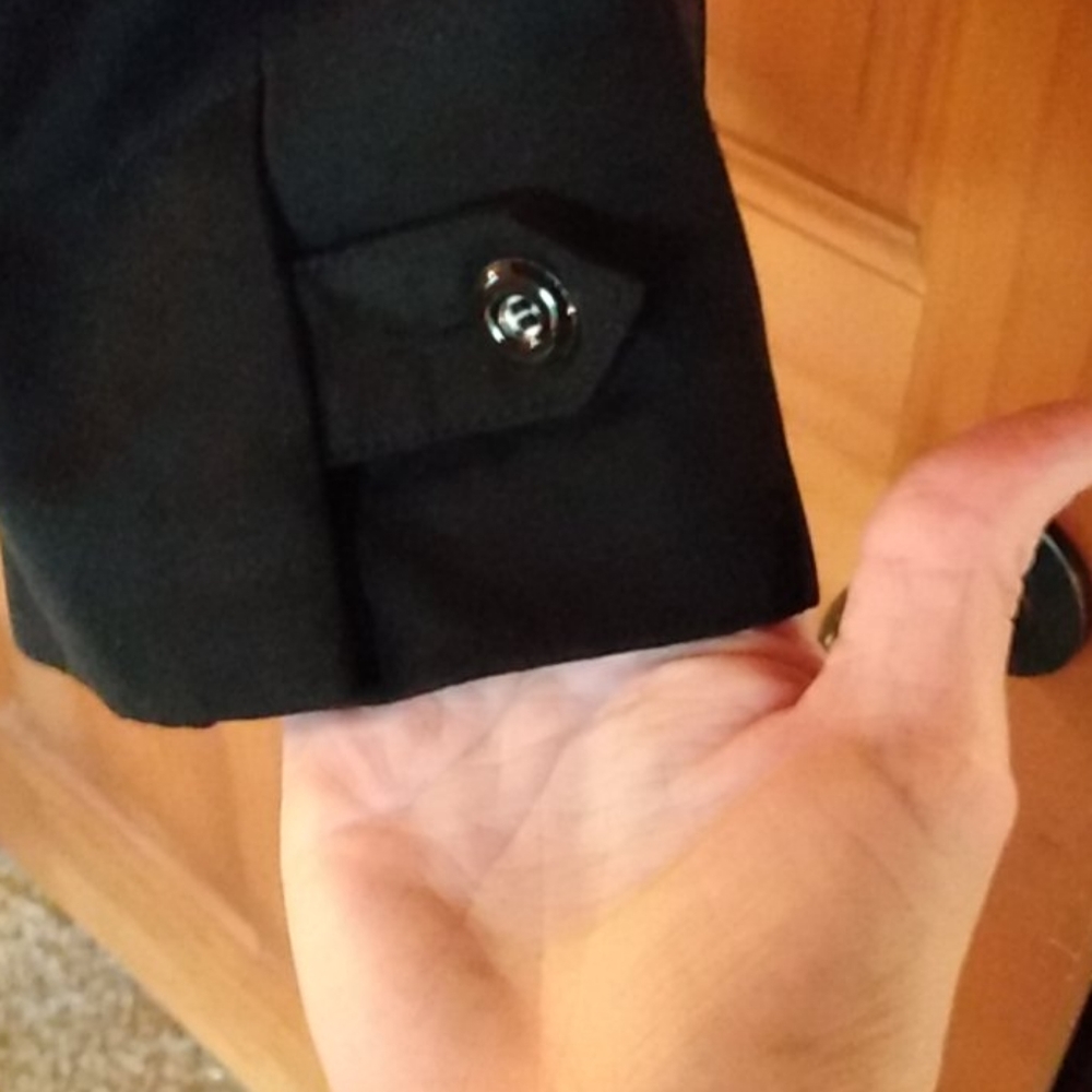 Short pants - Picture 2 of 3